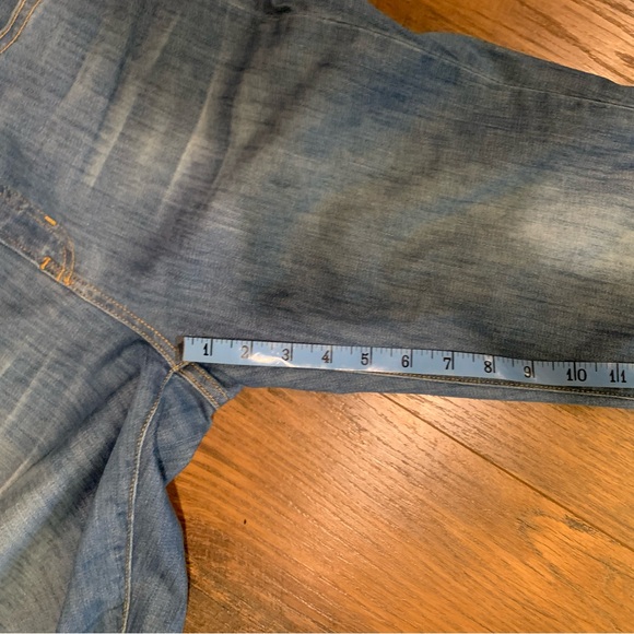 Veronica Beard jeans
Carly high-rise kick flare - Picture 9 of 10